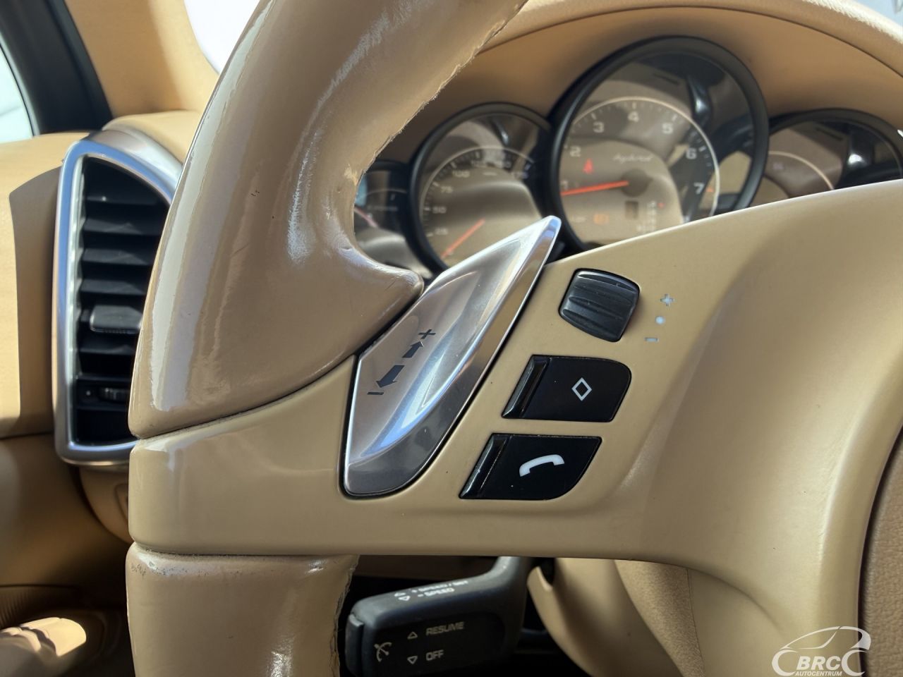 Porsche Cayenne | 26