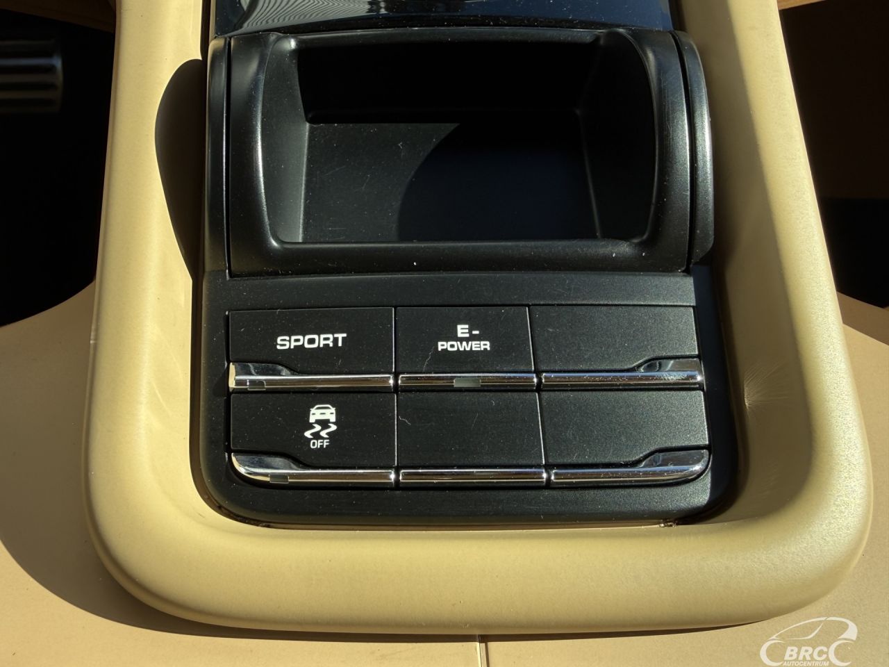 Porsche Cayenne | 12