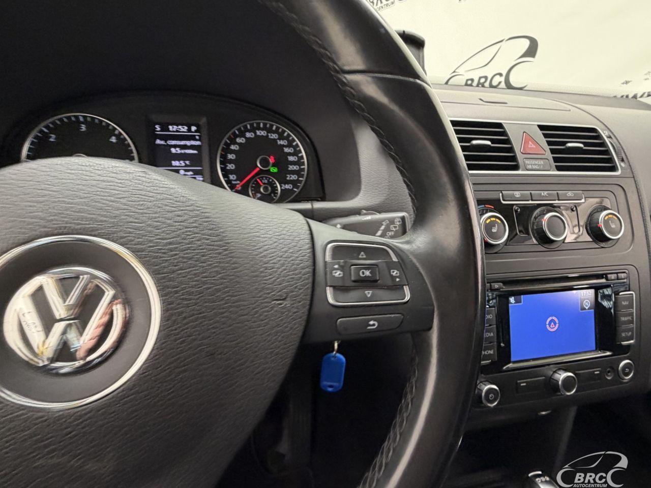 Volkswagen Touran | 28