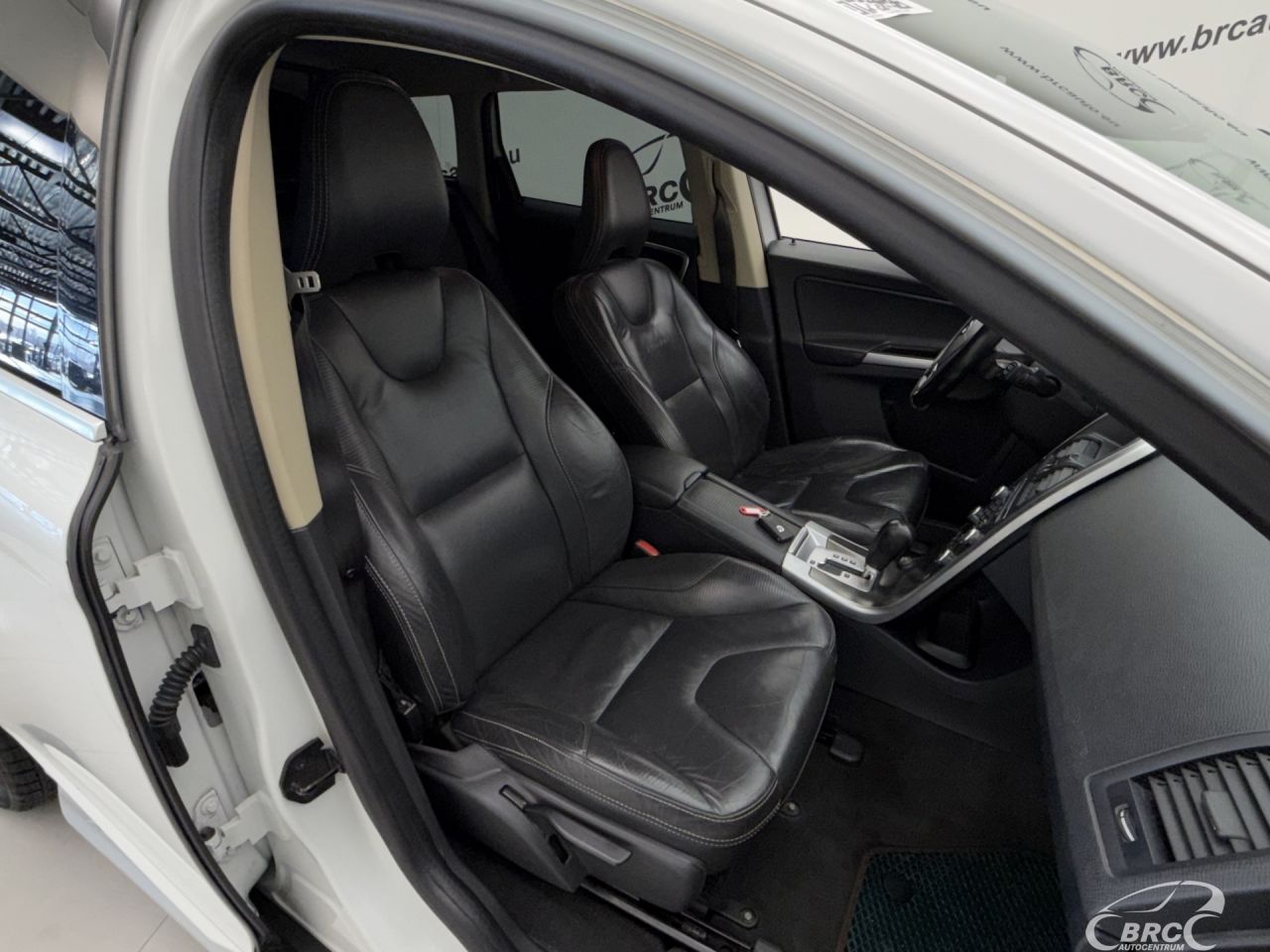 Volvo XC60 | 6