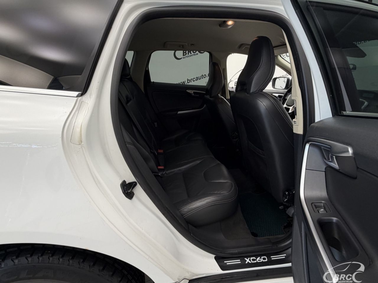 Volvo XC60 | 9