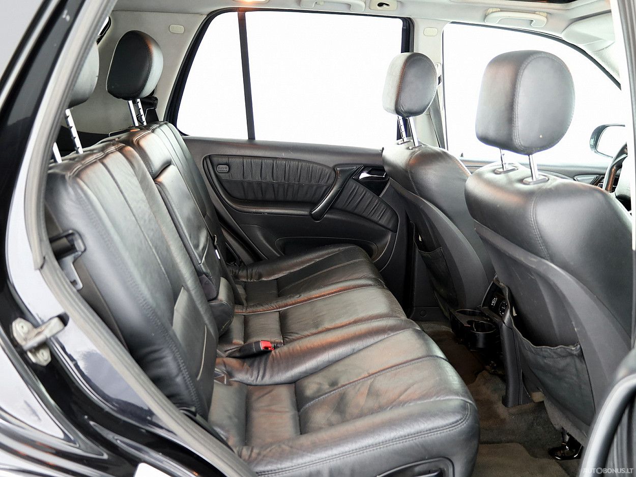 Mercedes-Benz ML55 AMG | 6