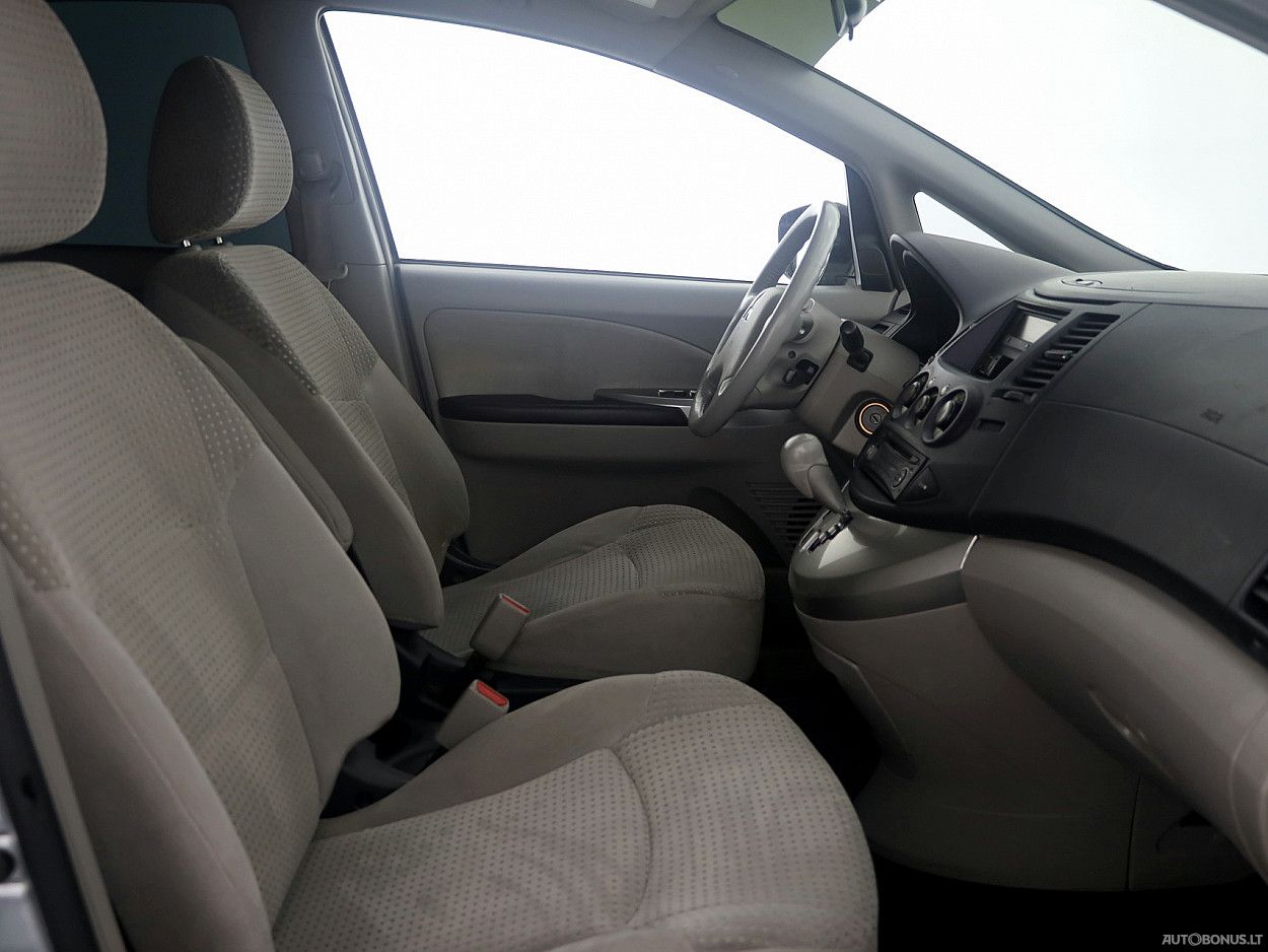 Mitsubishi Grandis | 5