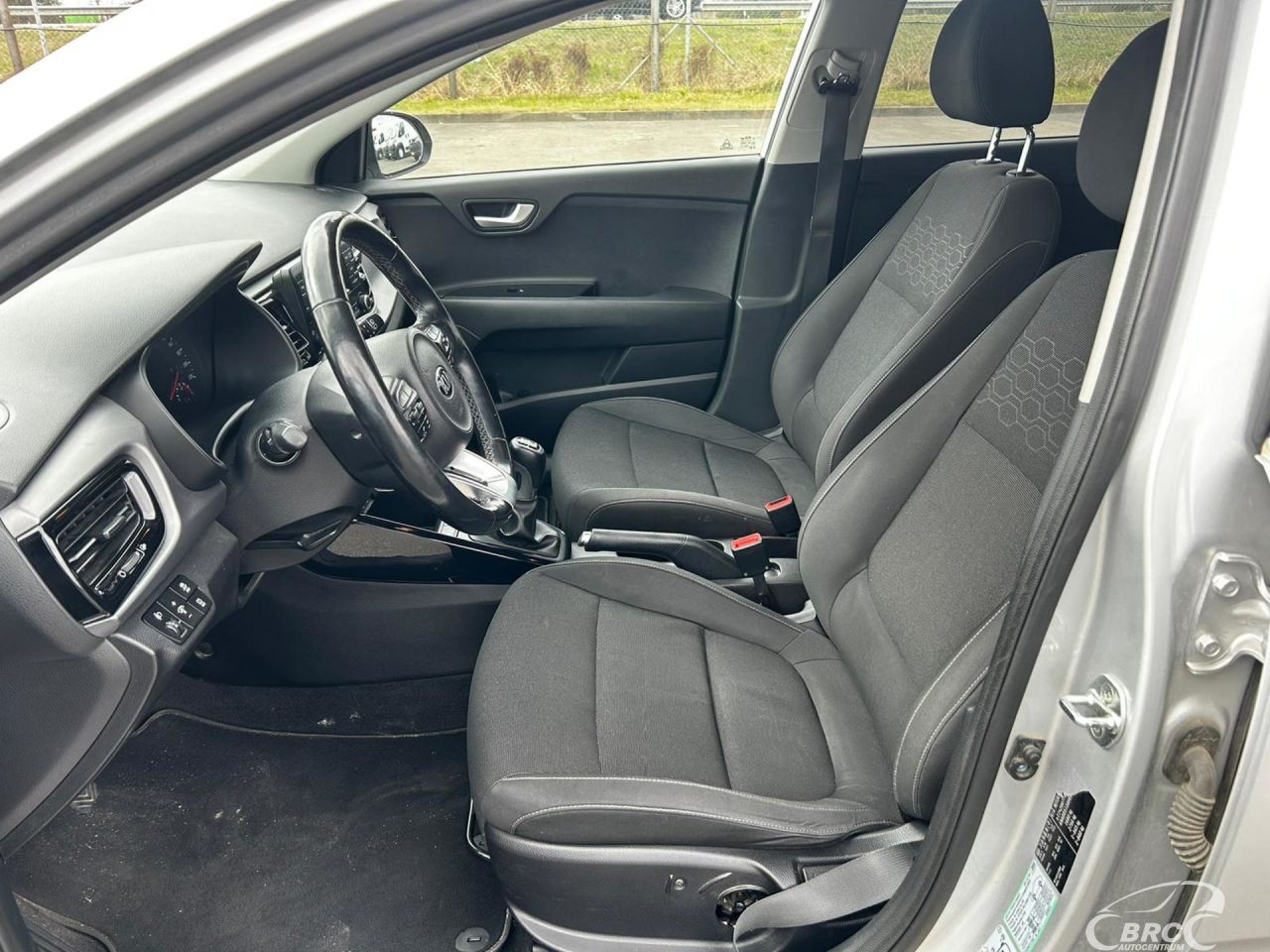 Kia Rio | 4
