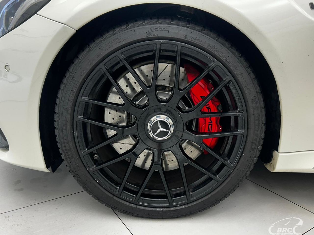 Mercedes-Benz C63 AMG | 30
