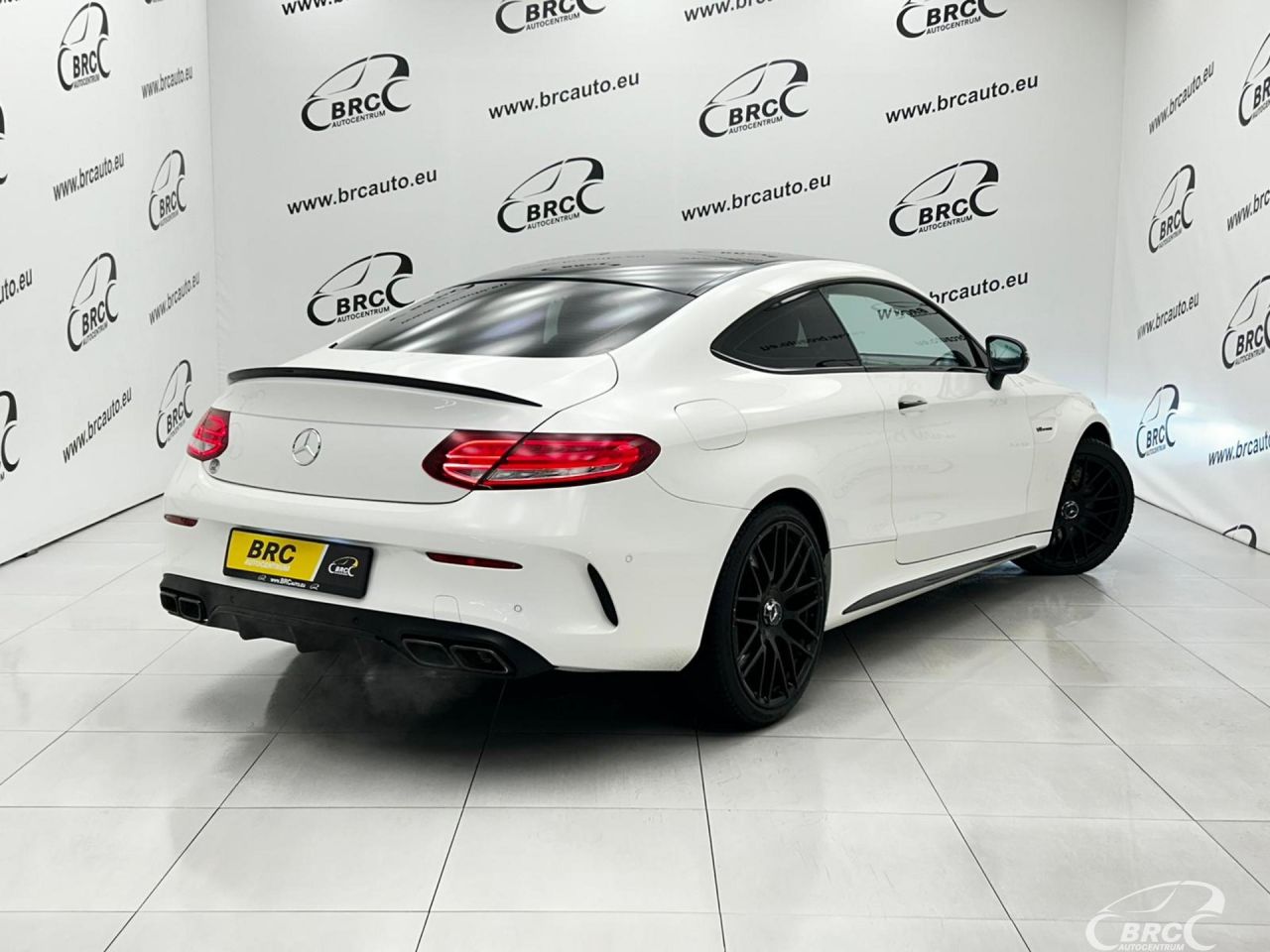 Mercedes-Benz C63 AMG | 1