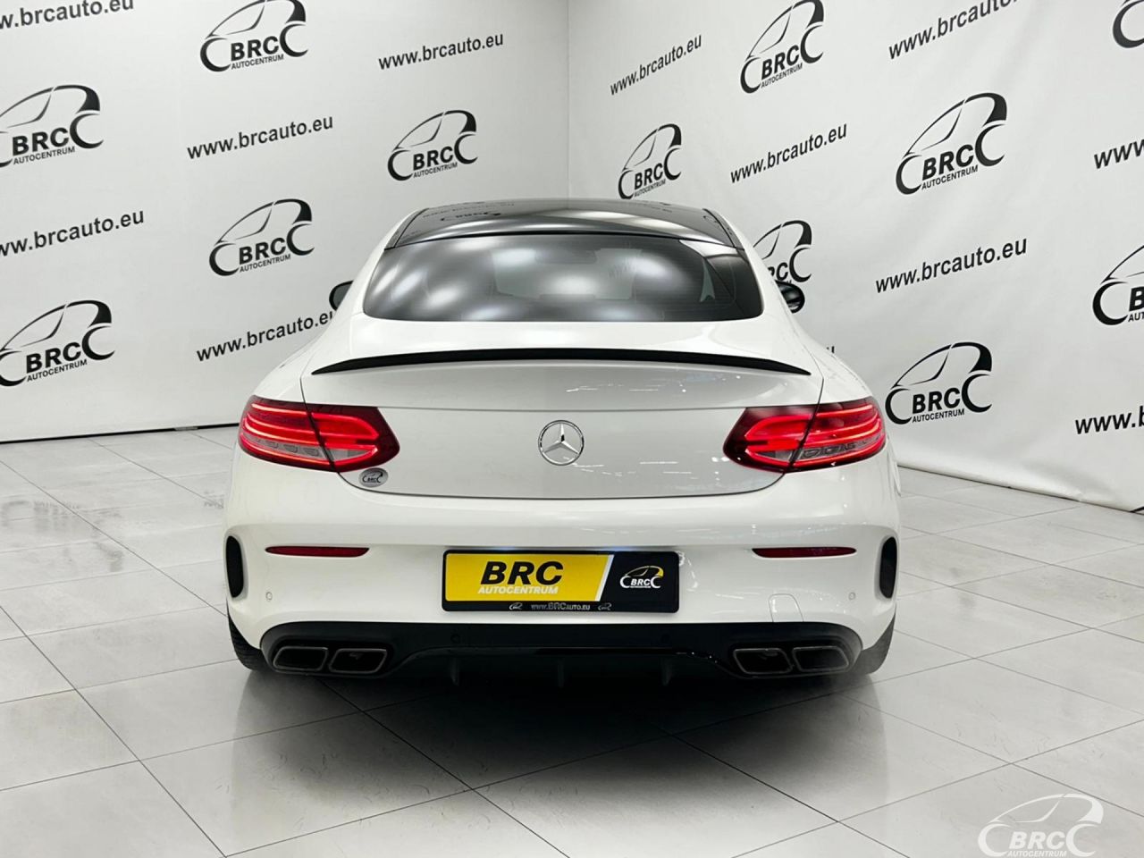 Mercedes-Benz C63 AMG | 28