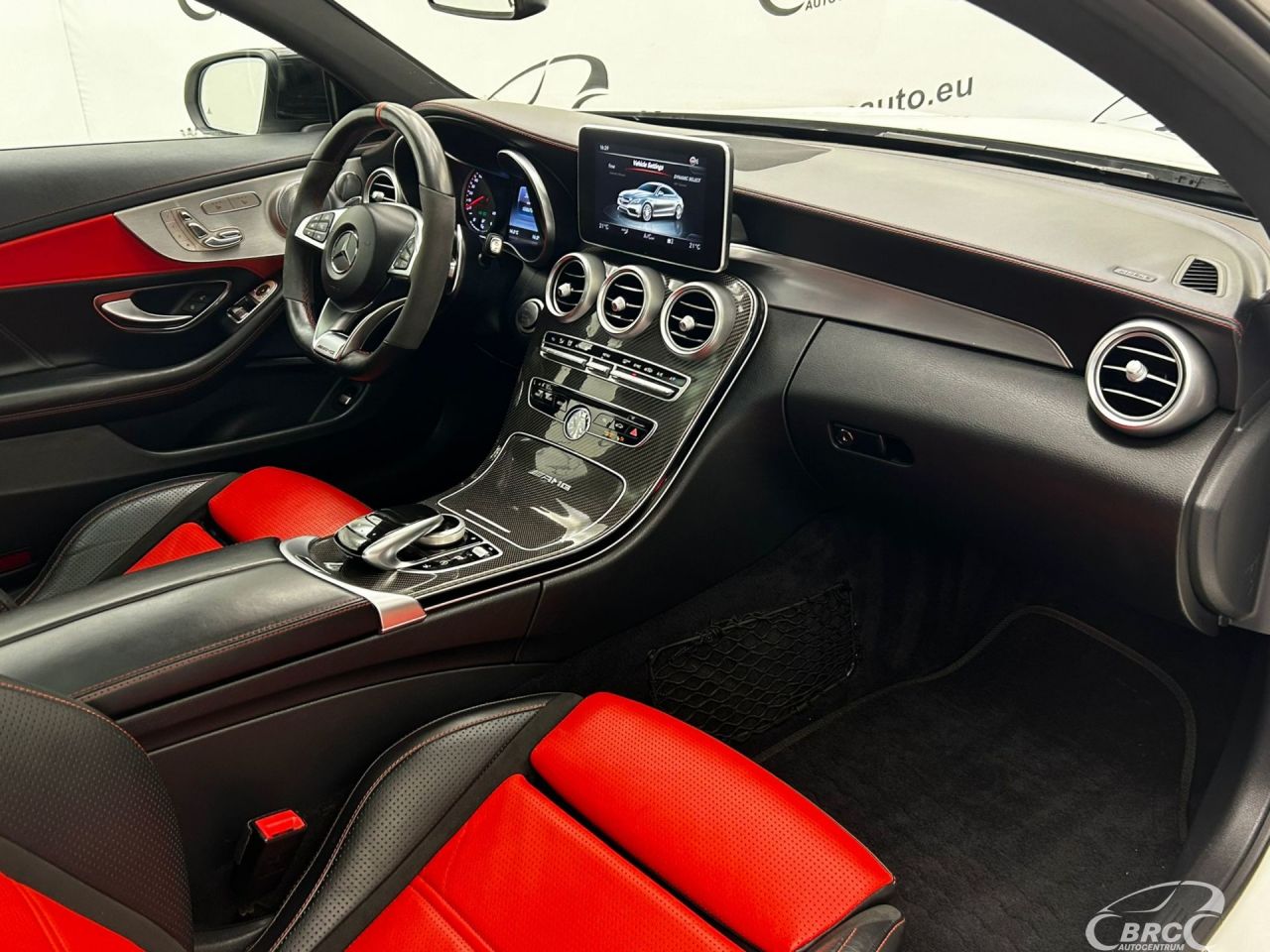 Mercedes-Benz C63 AMG | 7