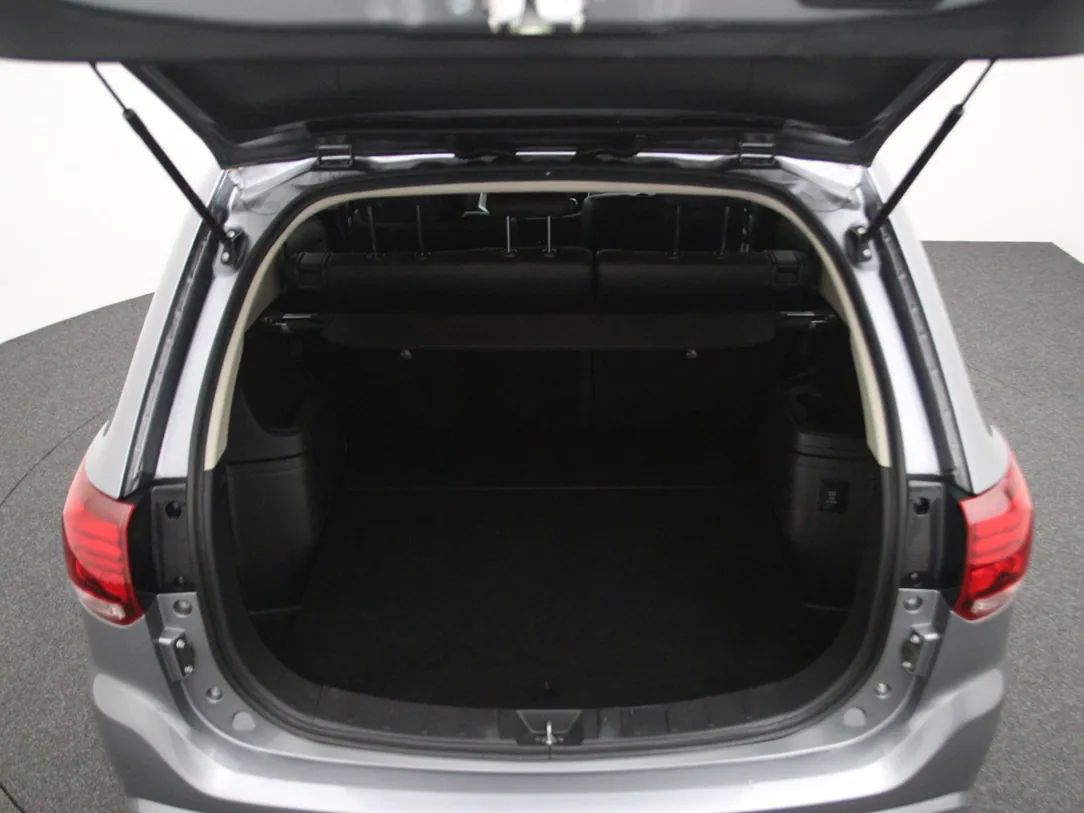 Mitsubishi Outlander | 27