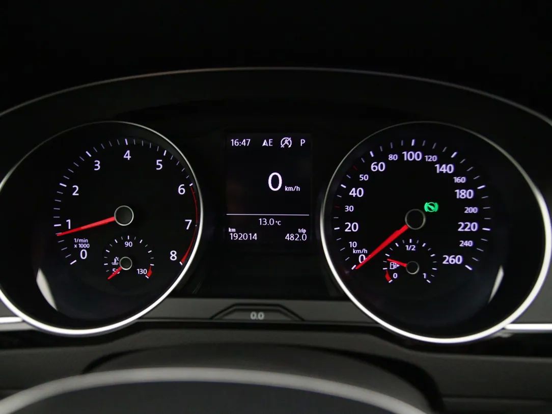 Volkswagen Passat | 16