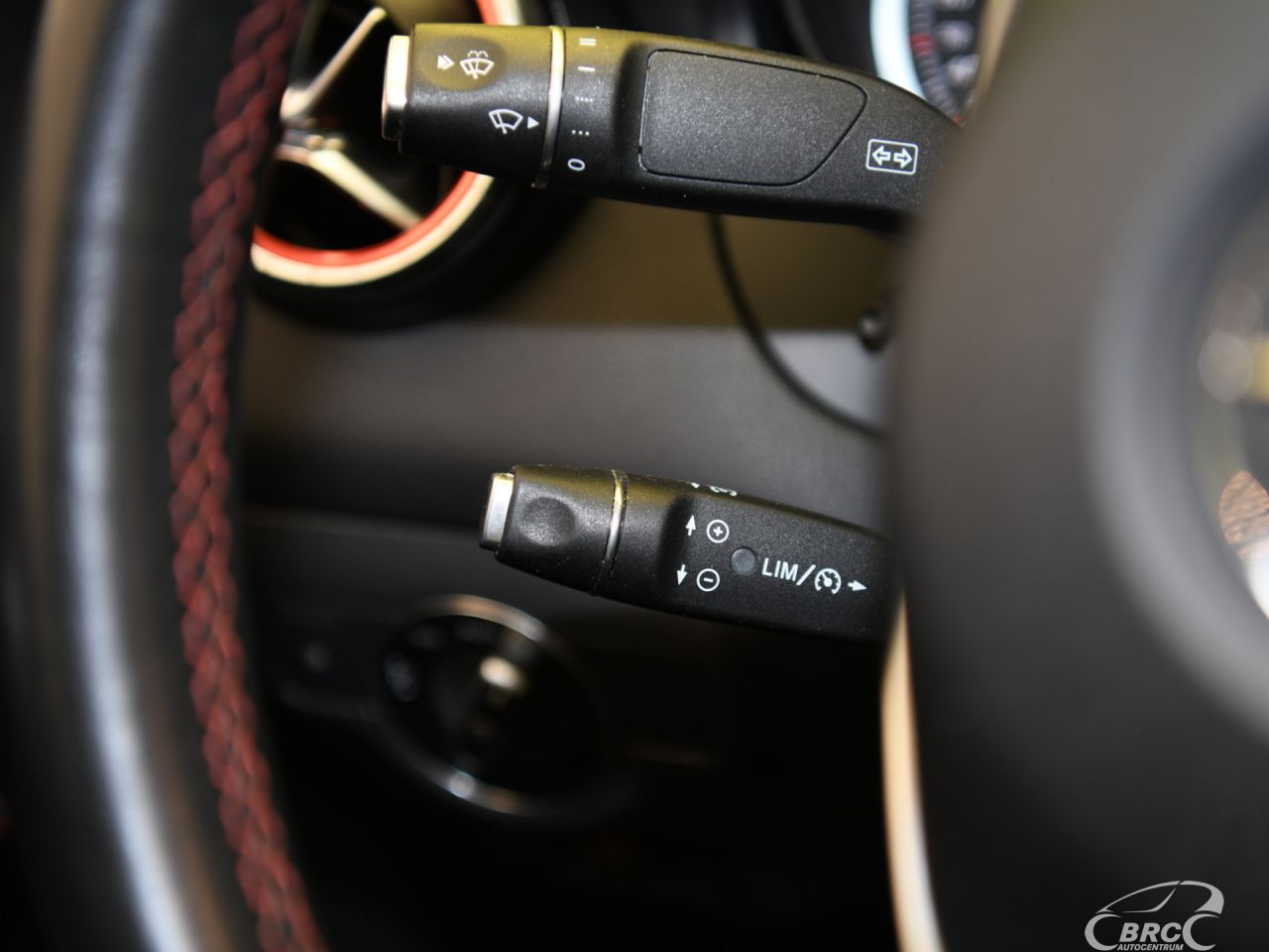 Mercedes-Benz CLA220 | 32