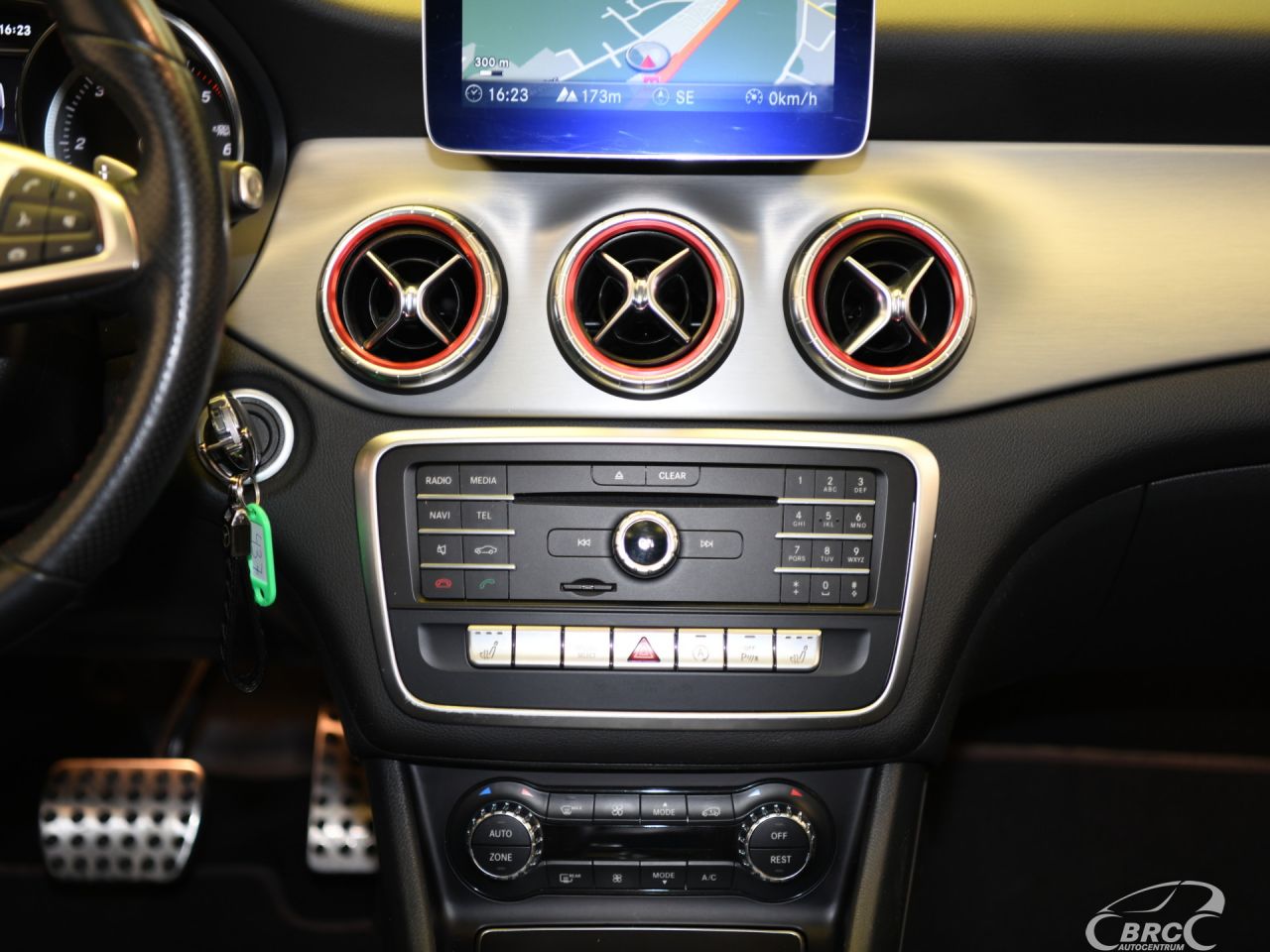 Mercedes-Benz CLA220 | 18