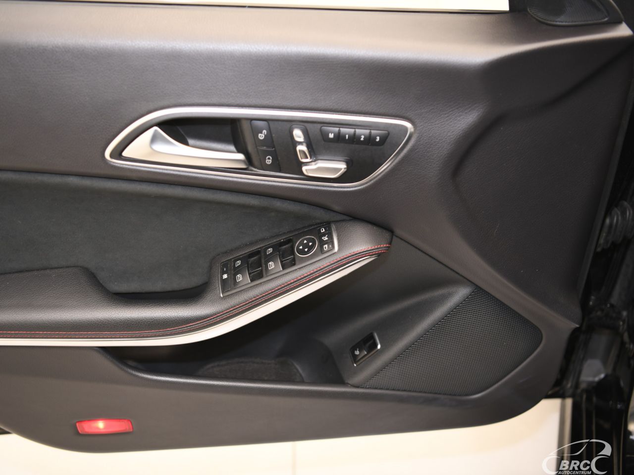 Mercedes-Benz CLA220 | 21