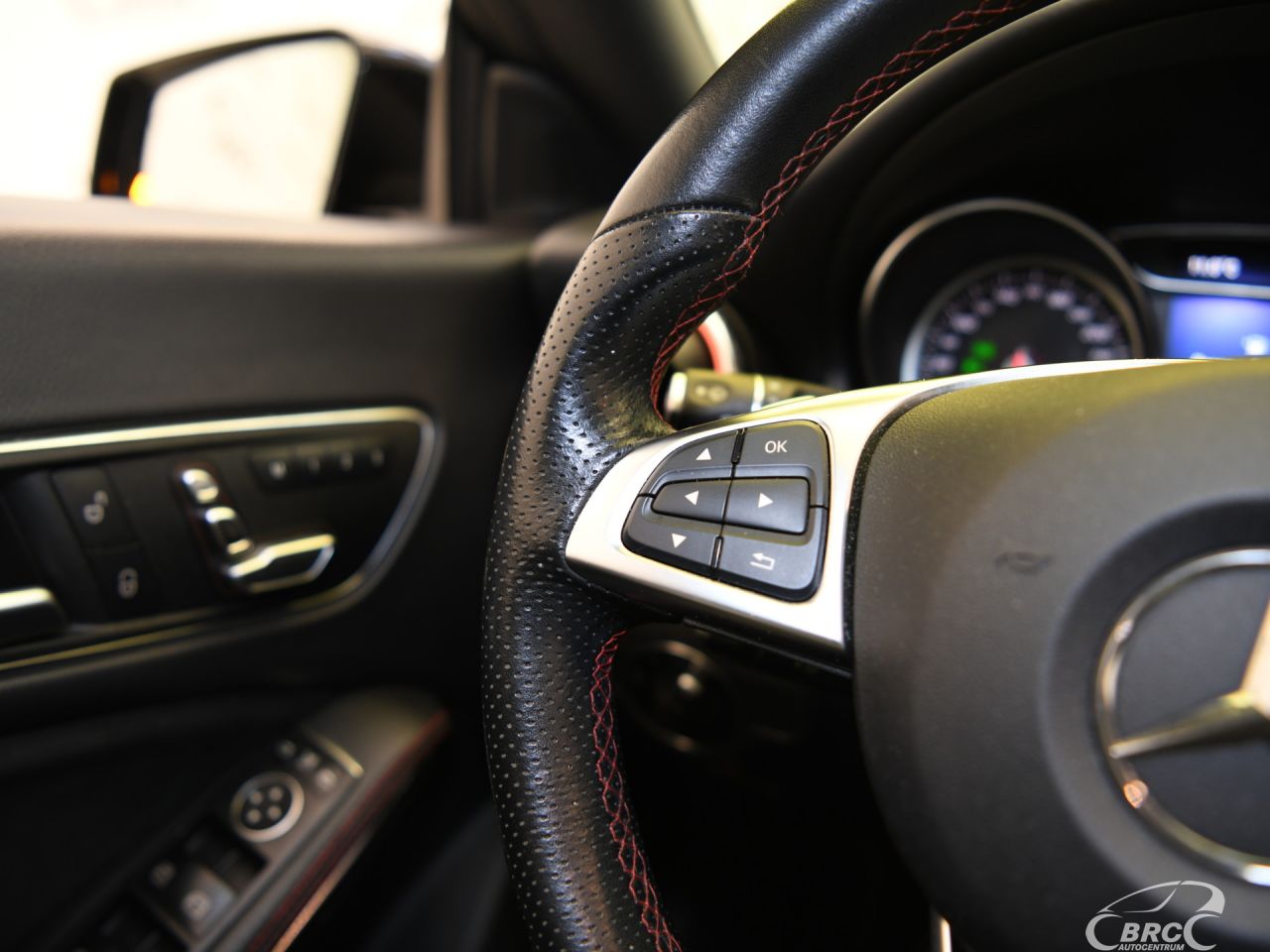 Mercedes-Benz CLA220 | 31