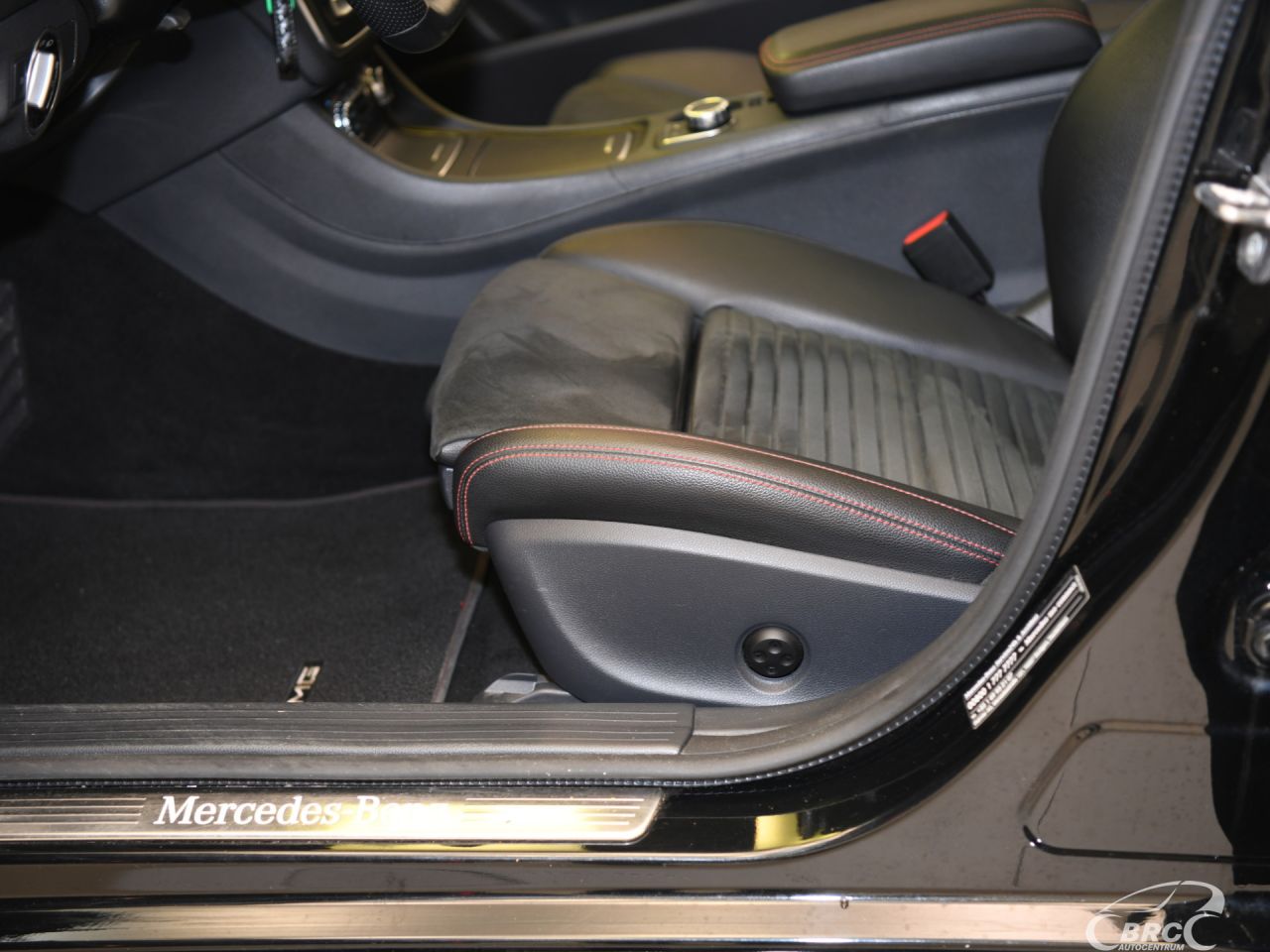 Mercedes-Benz CLA220 | 23