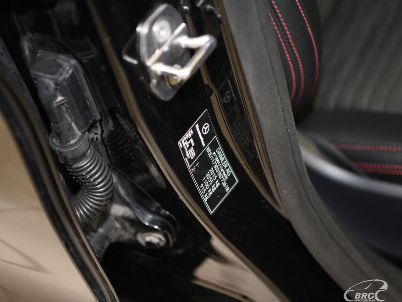 Mercedes-Benz CLA220 | 10