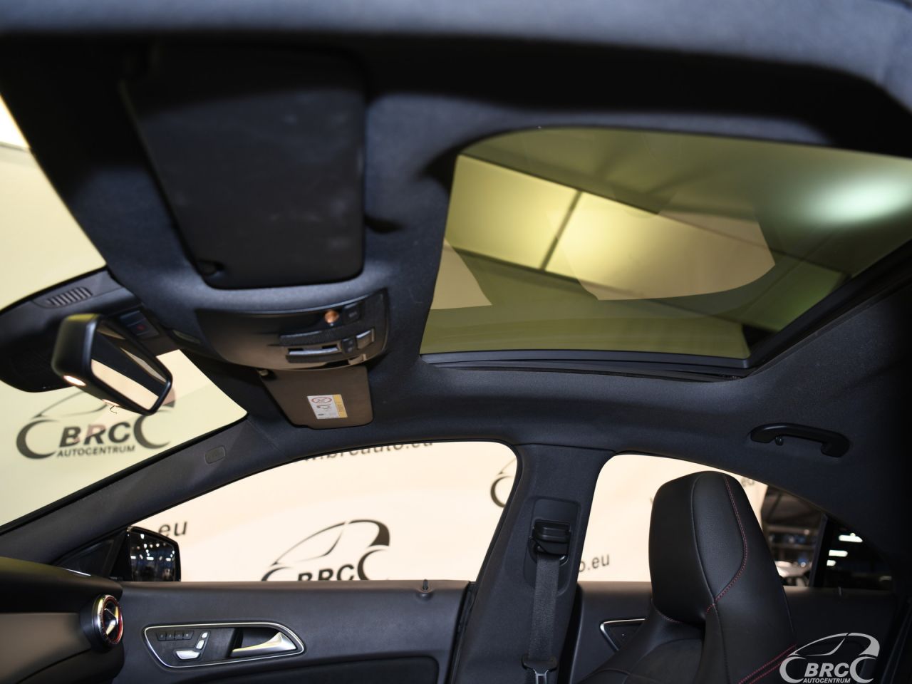 Mercedes-Benz CLA220 | 26