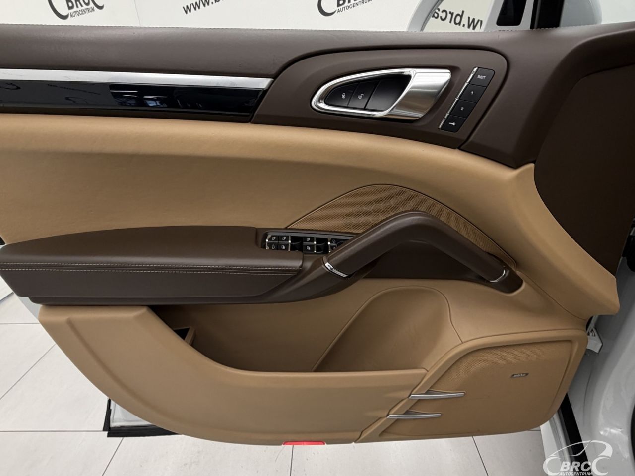 Porsche Cayenne | 23