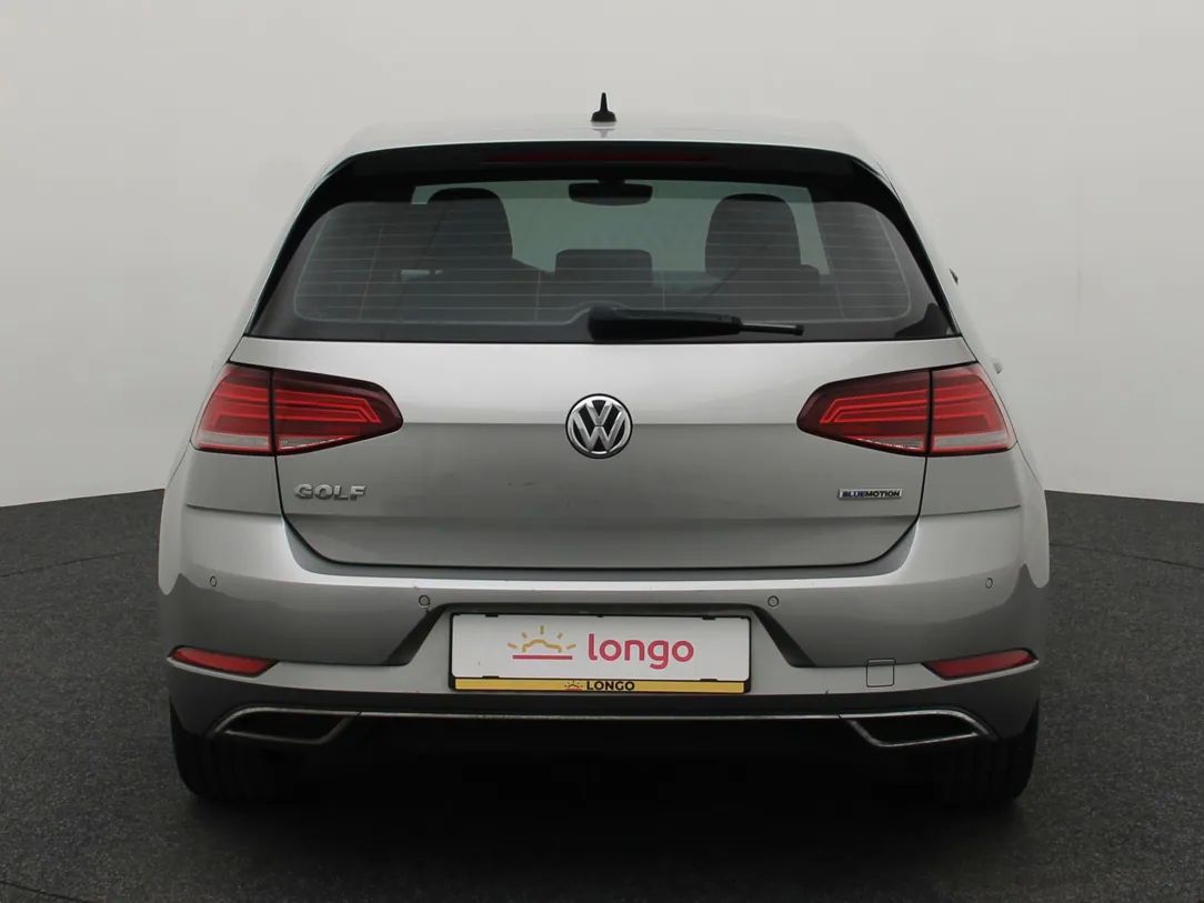 Volkswagen Golf | 4