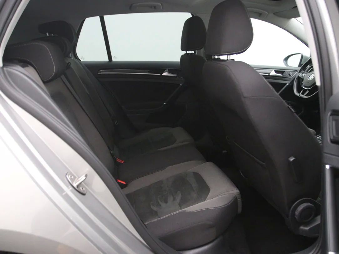 Volkswagen Golf | 14