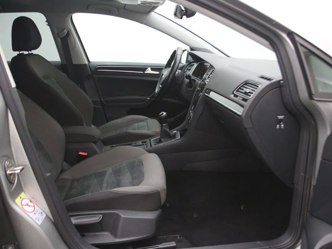 Volkswagen Golf | 13