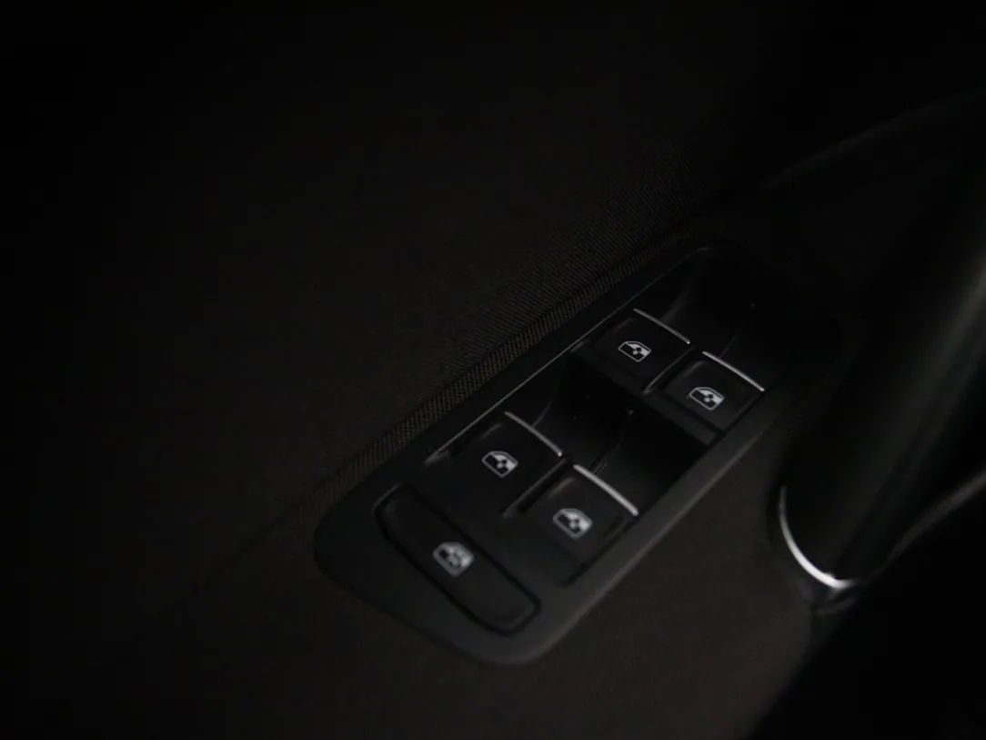 Volkswagen Golf | 25