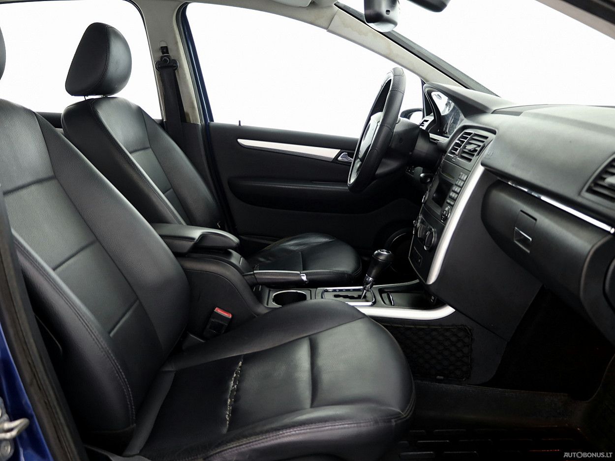 Mercedes-Benz B180 | 5