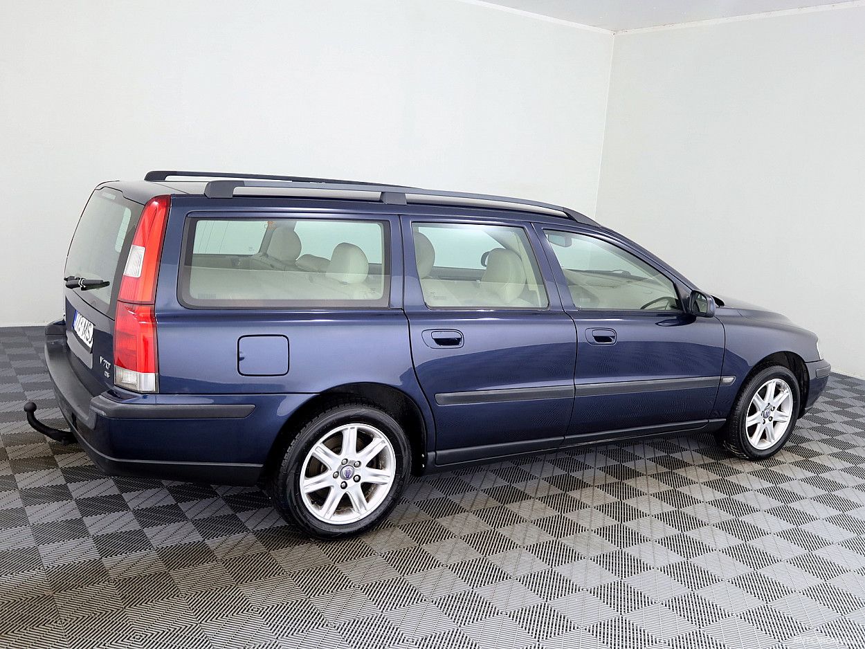 Volvo V70 | 2