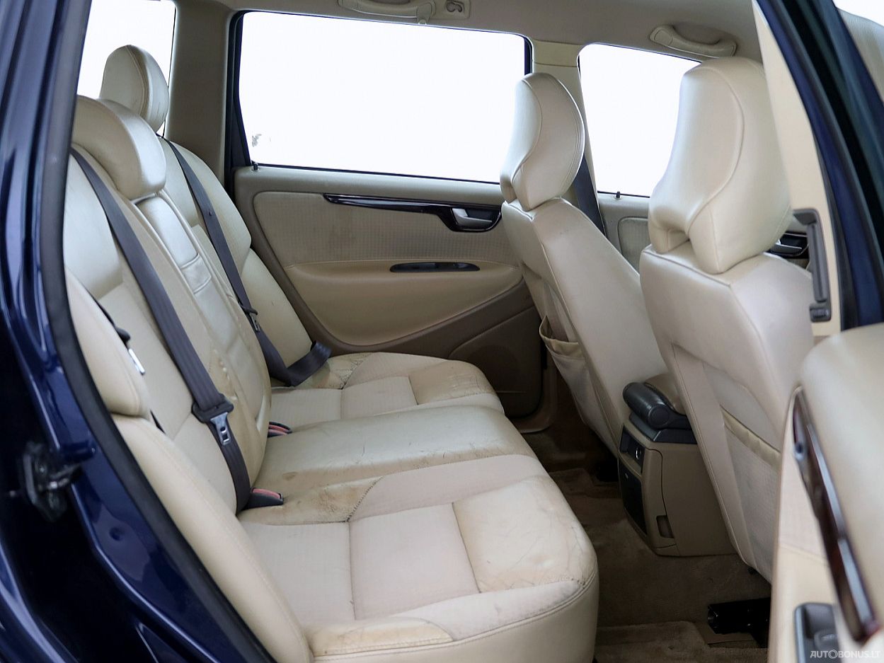 Volvo V70 | 6