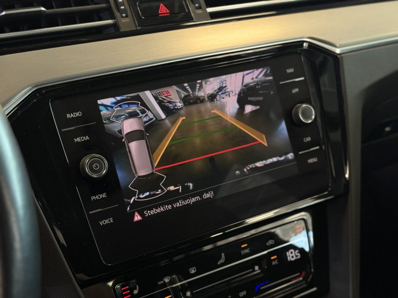 Volkswagen Passat | 13