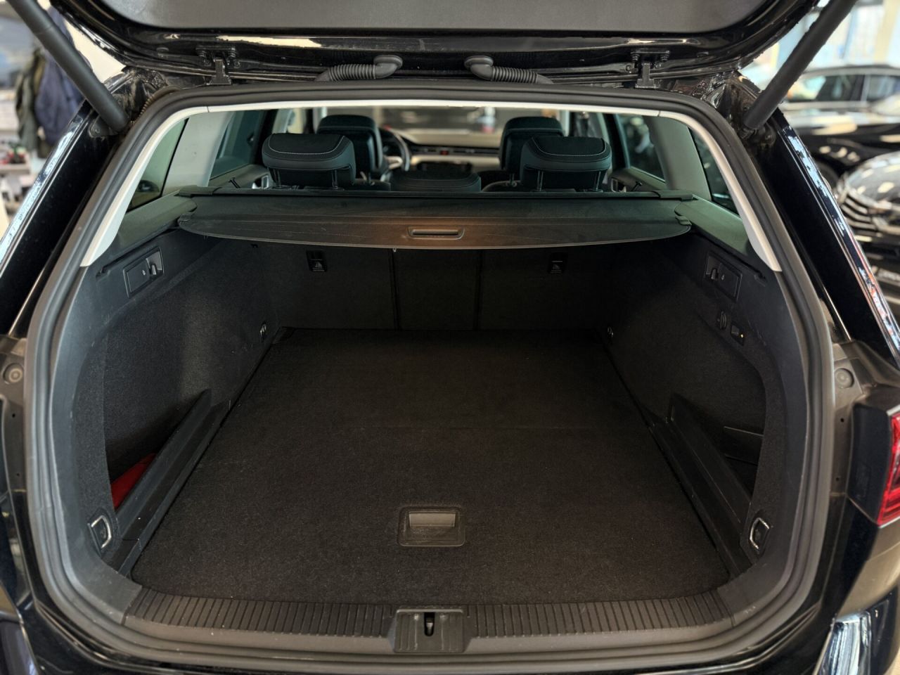 Volkswagen Passat | 10