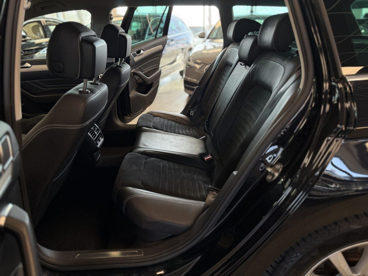 Volkswagen Passat | 11