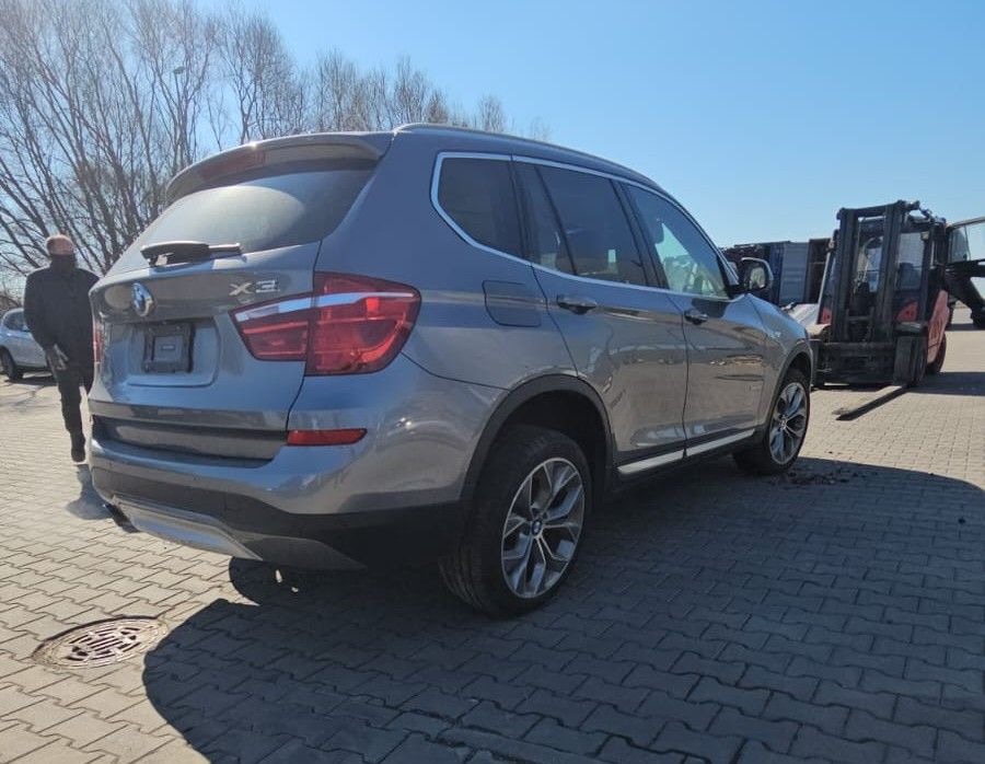 BMW X3 | 6