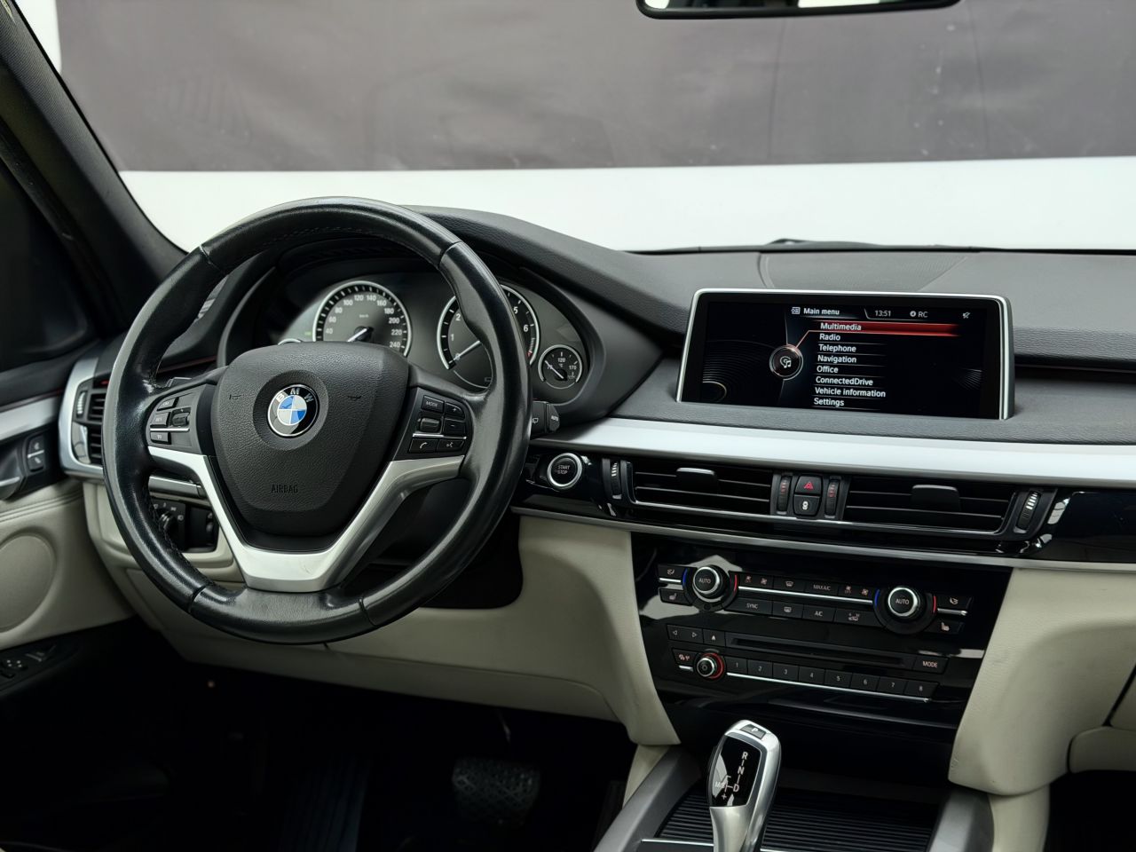BMW X5 | 15
