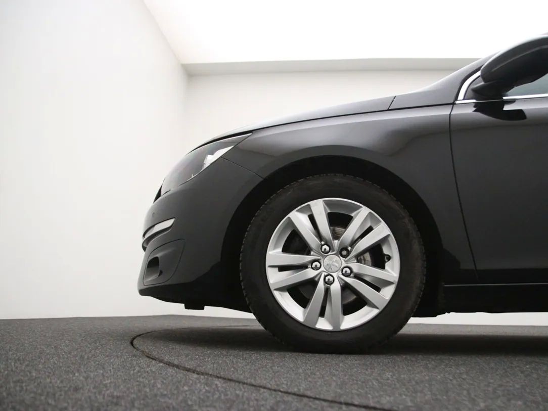 Peugeot 308 | 26