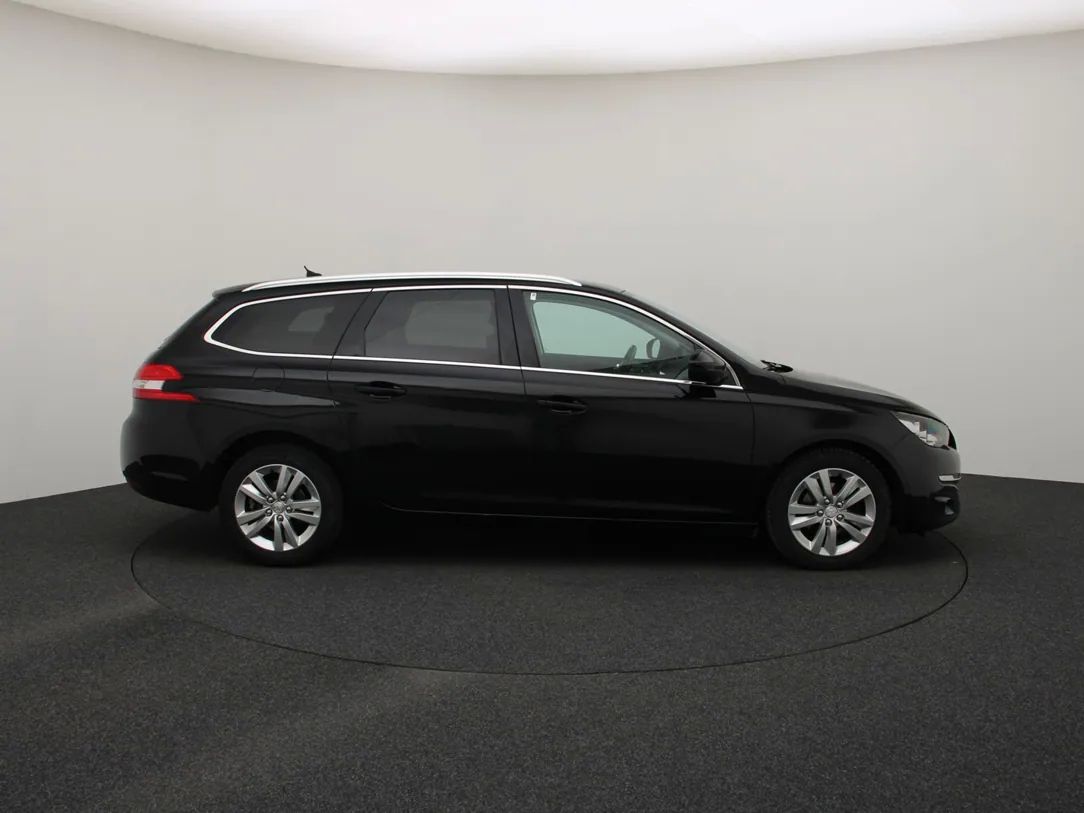 Peugeot 308 | 8