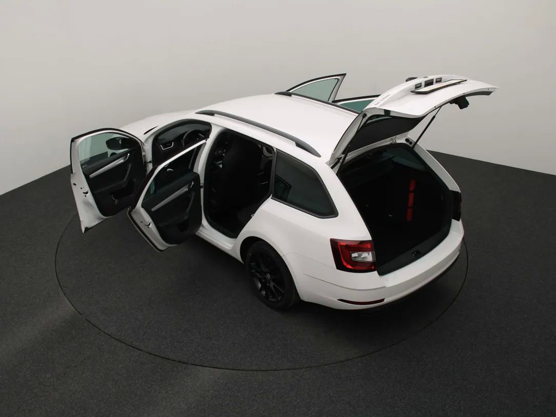 Skoda Octavia | 12