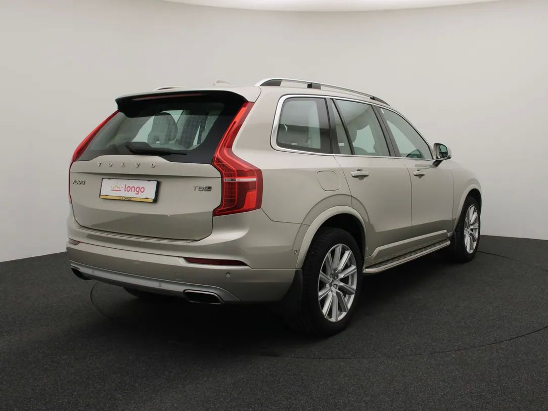Volvo XC90 | 7