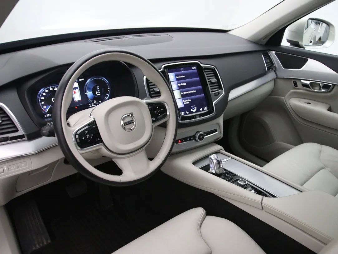 Volvo XC90 | 16