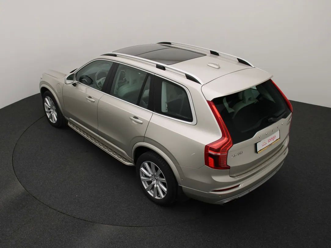Volvo XC90 | 11