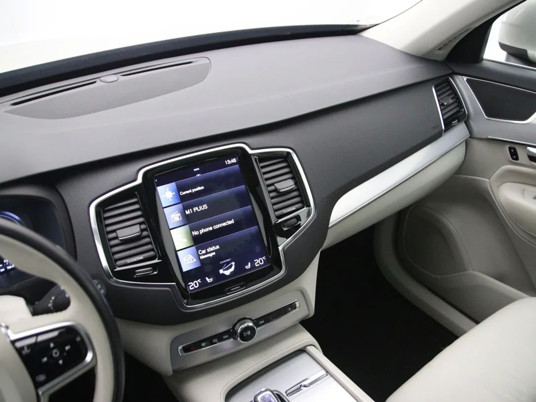 Volvo XC90 | 21