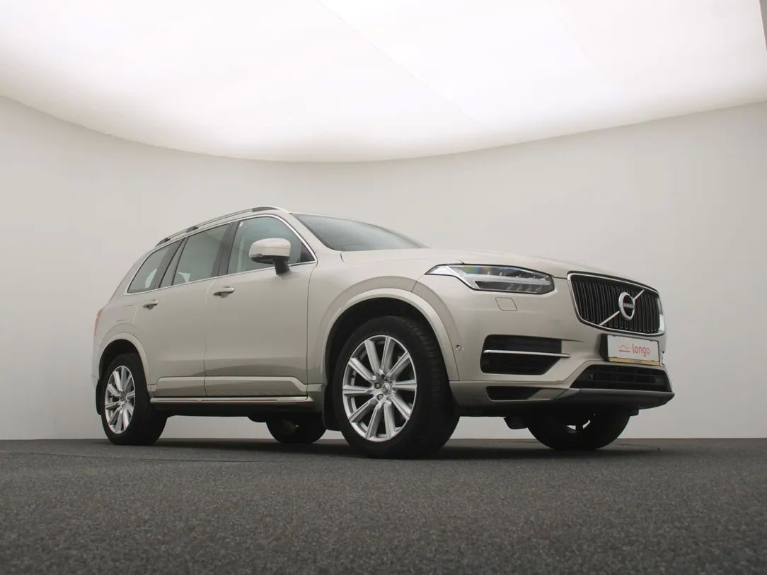 Volvo XC90 | 10
