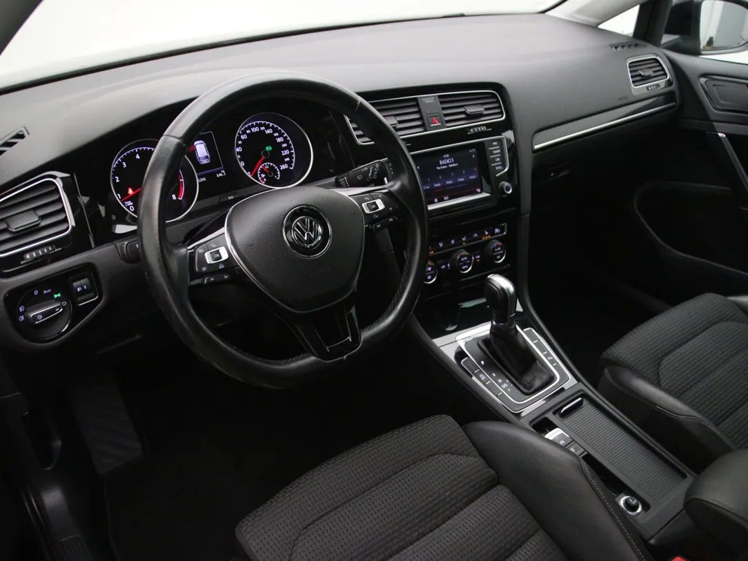 Volkswagen Golf | 15