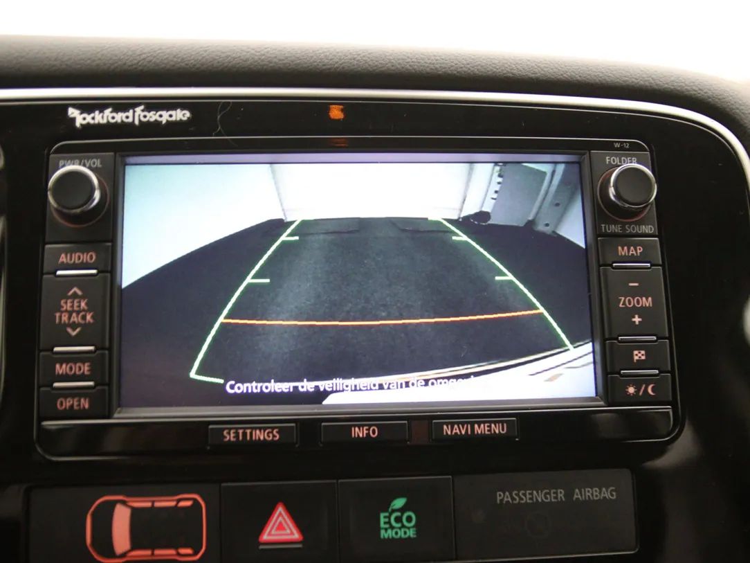 Mitsubishi Outlander | 24