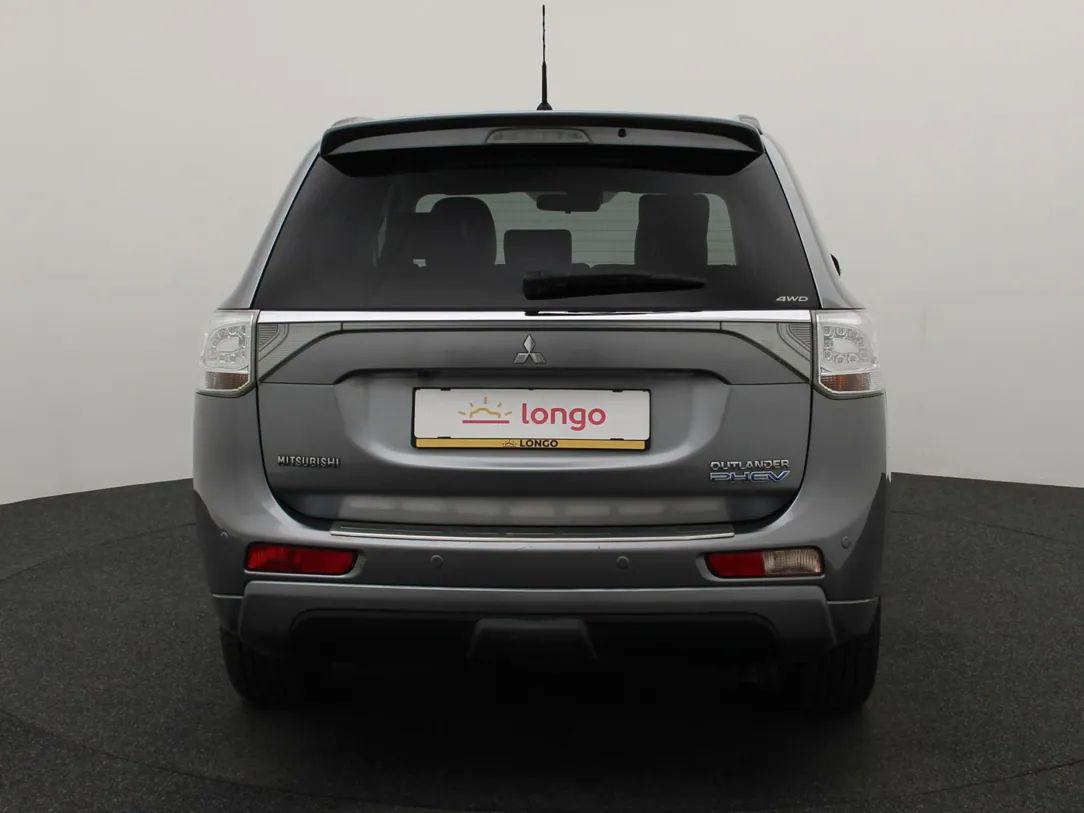 Mitsubishi Outlander | 4