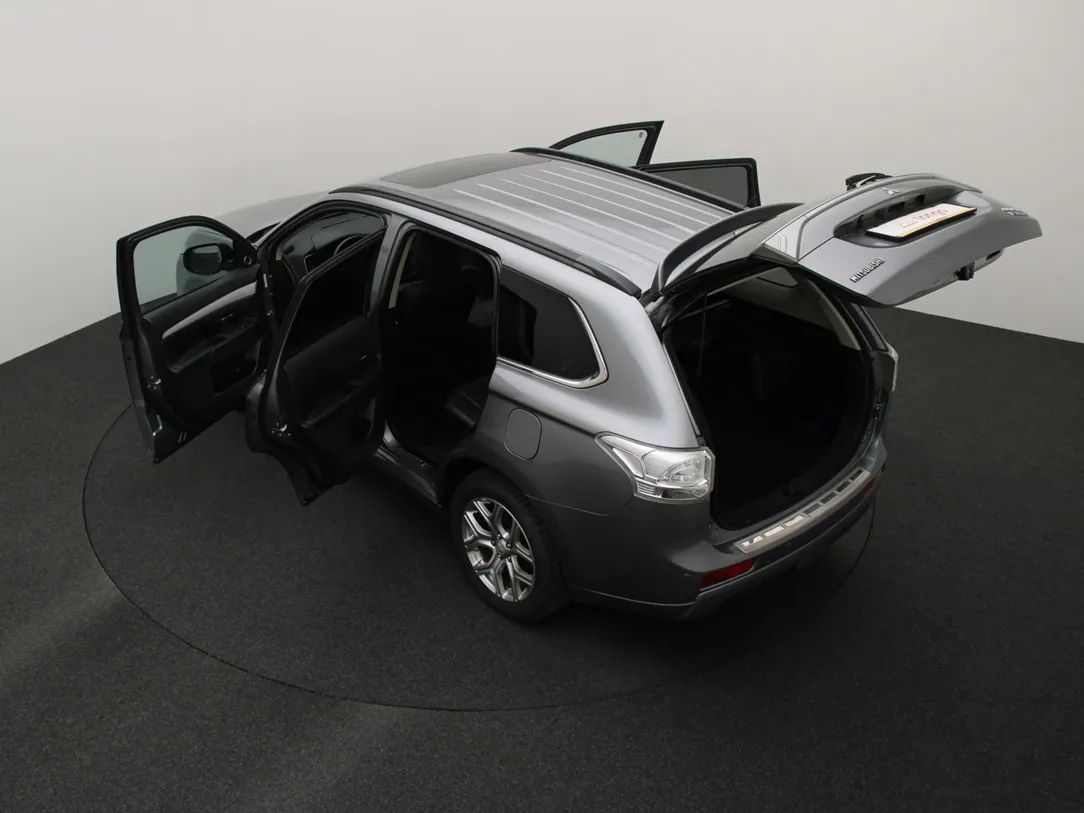 Mitsubishi Outlander | 12