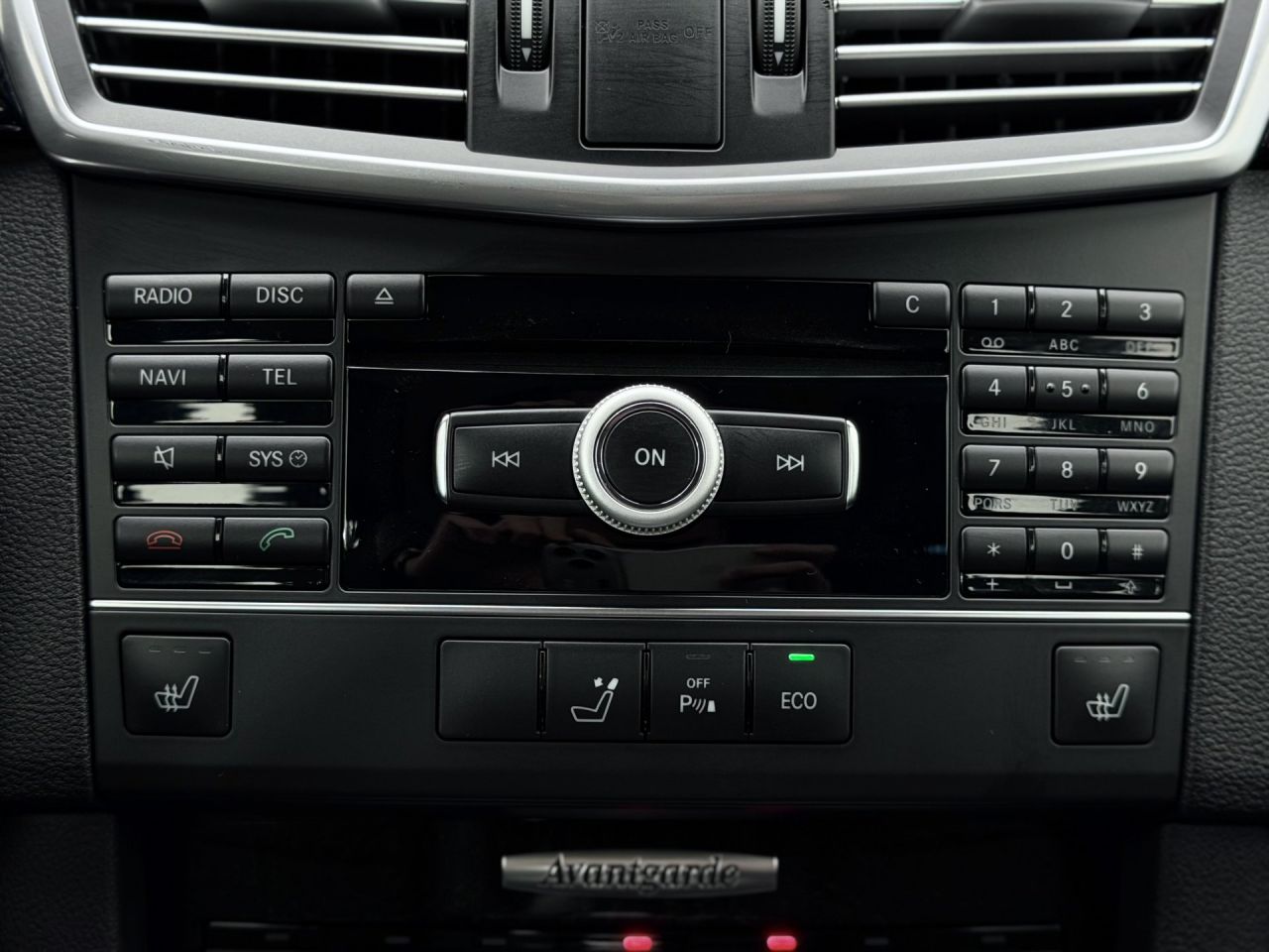 Mercedes-Benz E200 | 21