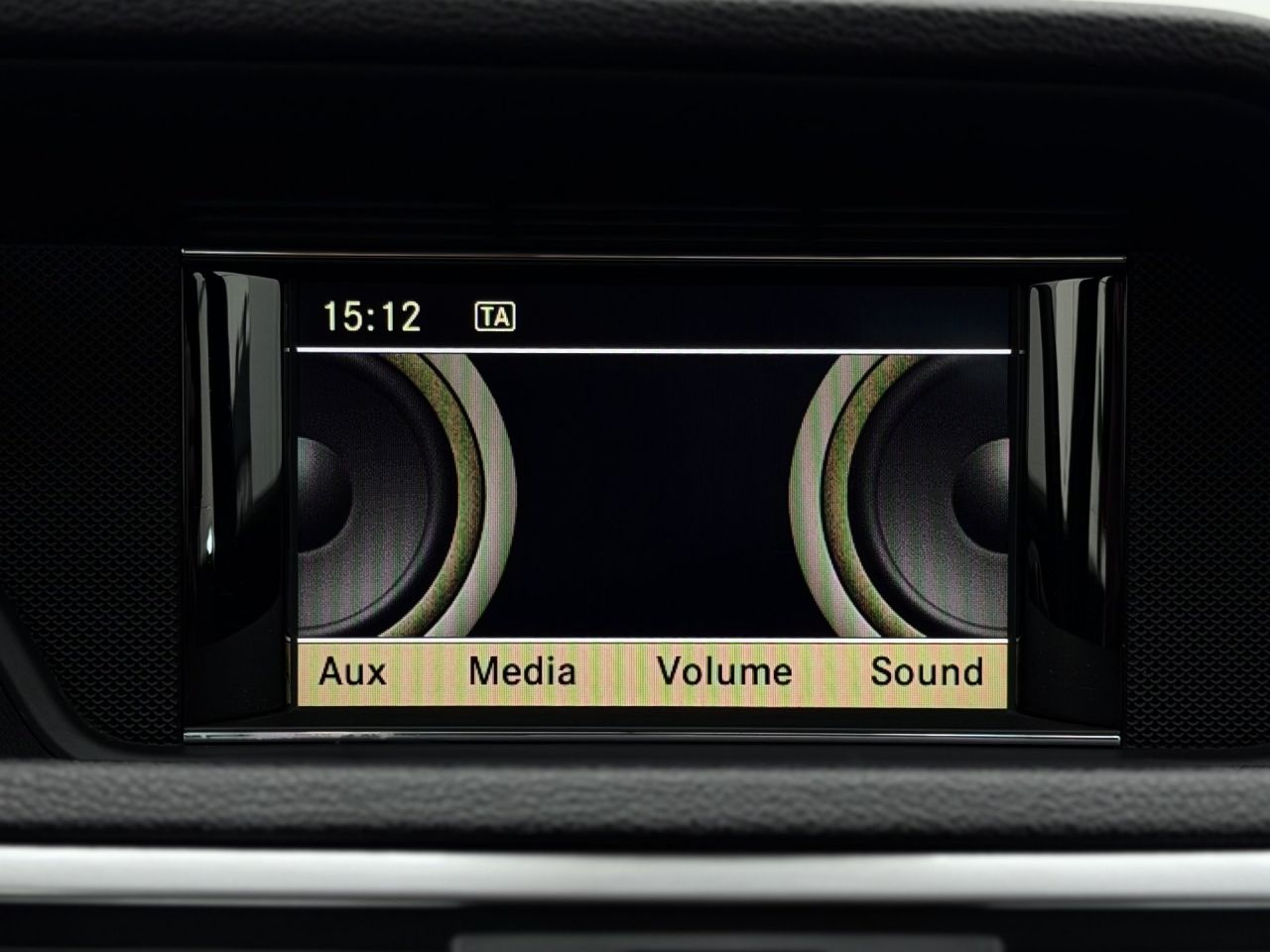 Mercedes-Benz E200 | 23