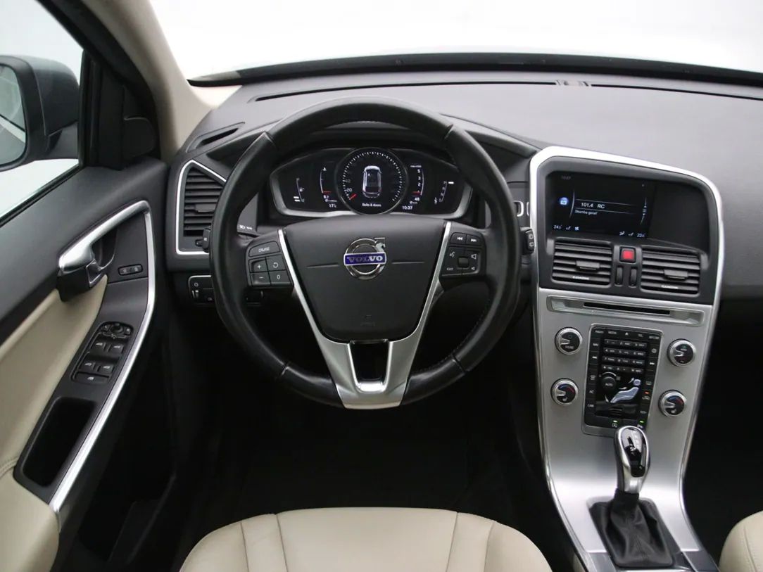 Volvo XC60 | 16