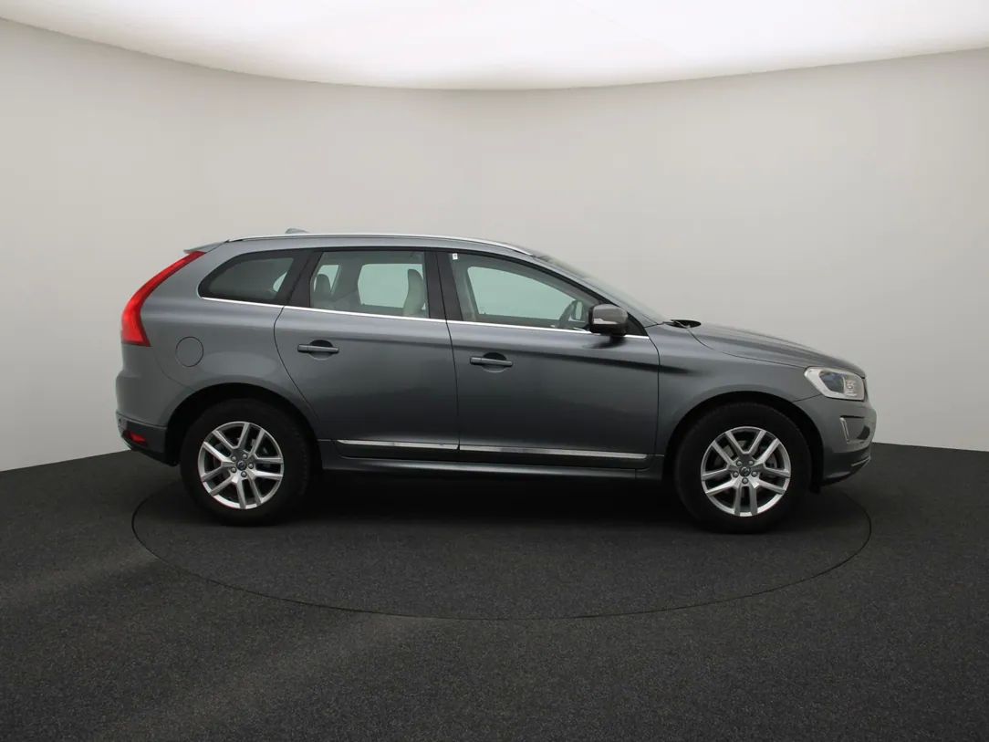 Volvo XC60 | 8